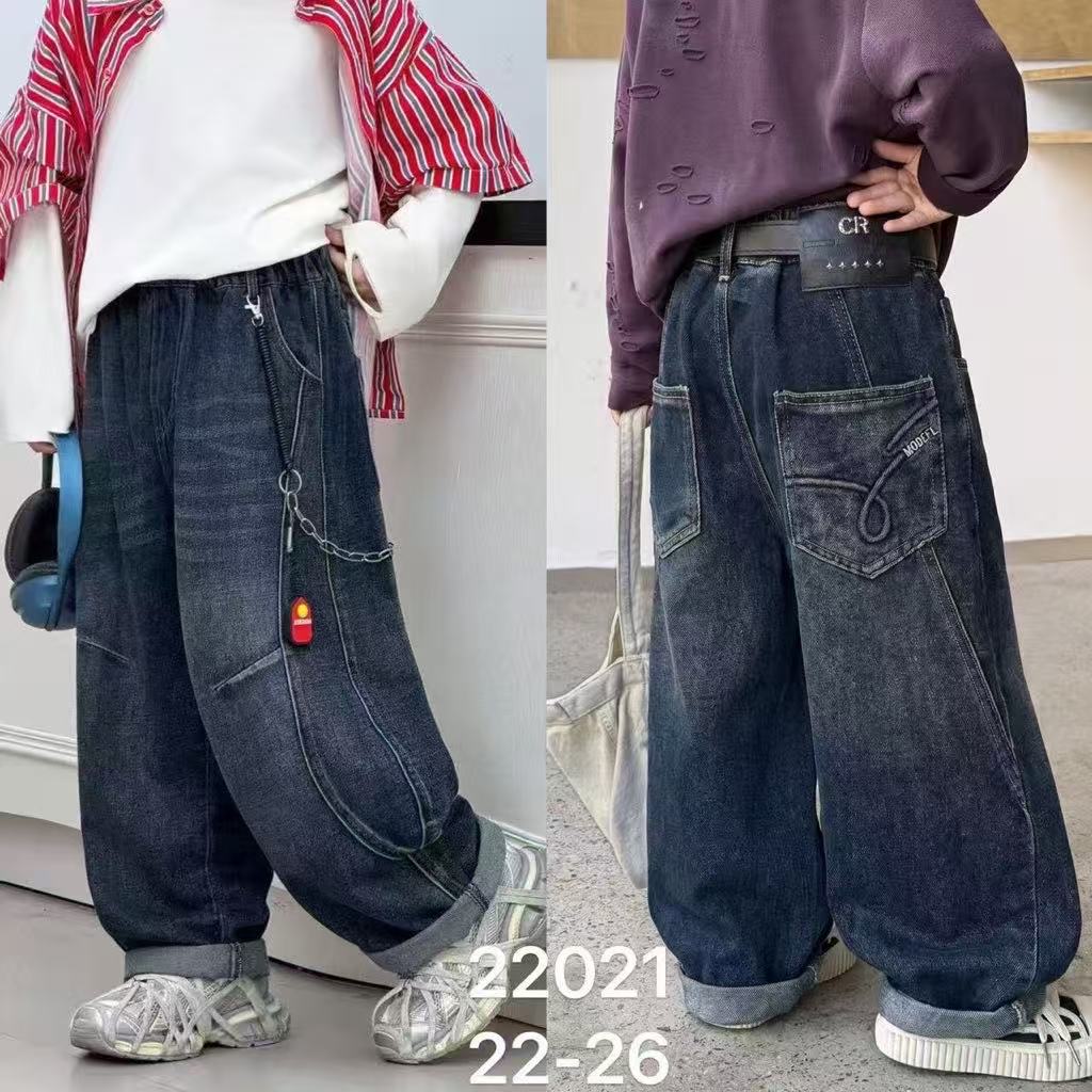 22021 男童潮牌链条装饰牛仔阔腿裤